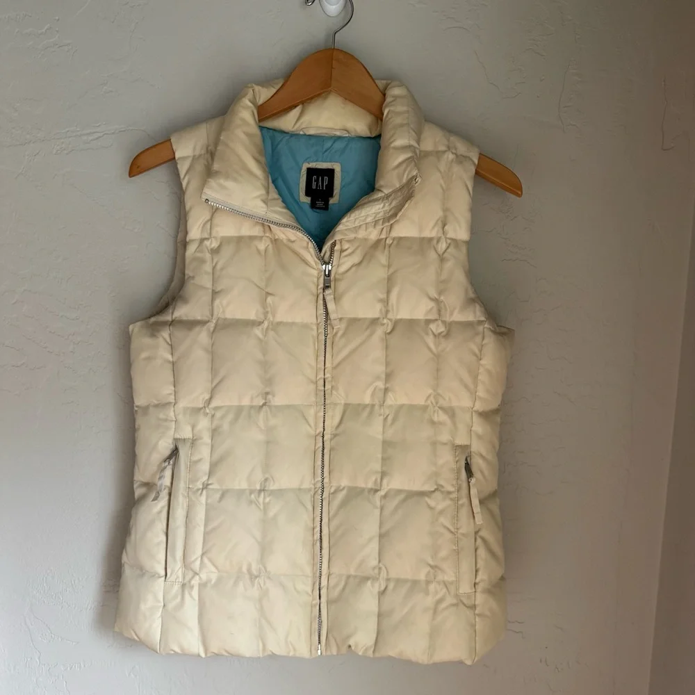 Gap Women's Winter Ivory Down Puffer Vest ‎ Size: Small